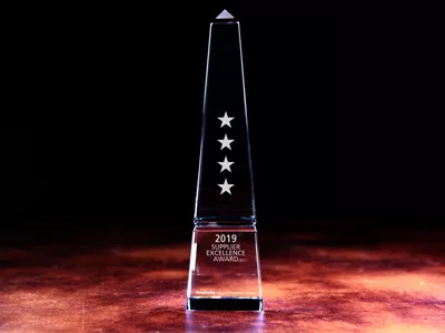 Raytheon-4-start-supplier-award.jpg