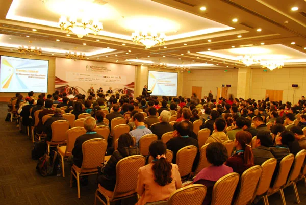 Plenary2.jpg