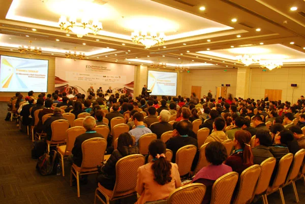 Plenary2.jpg