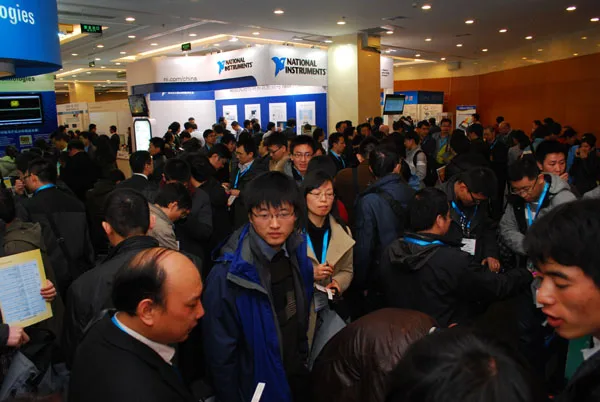 ShowFloor14.jpg