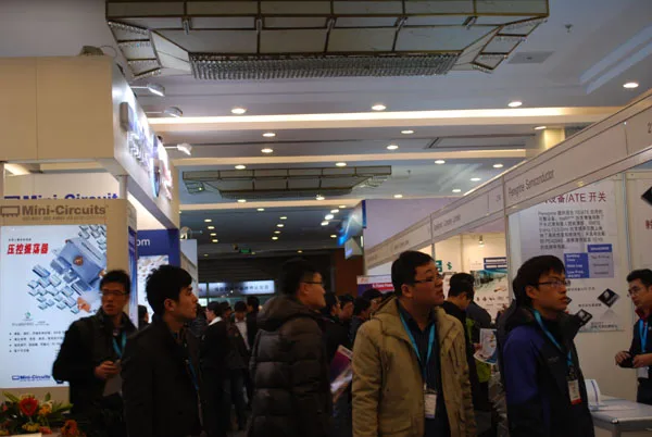 ShowFloor4.jpg
