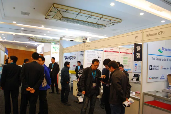 ShowFloor8.jpg
