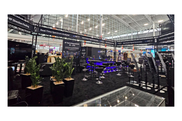 aaronia booth 600x400.png